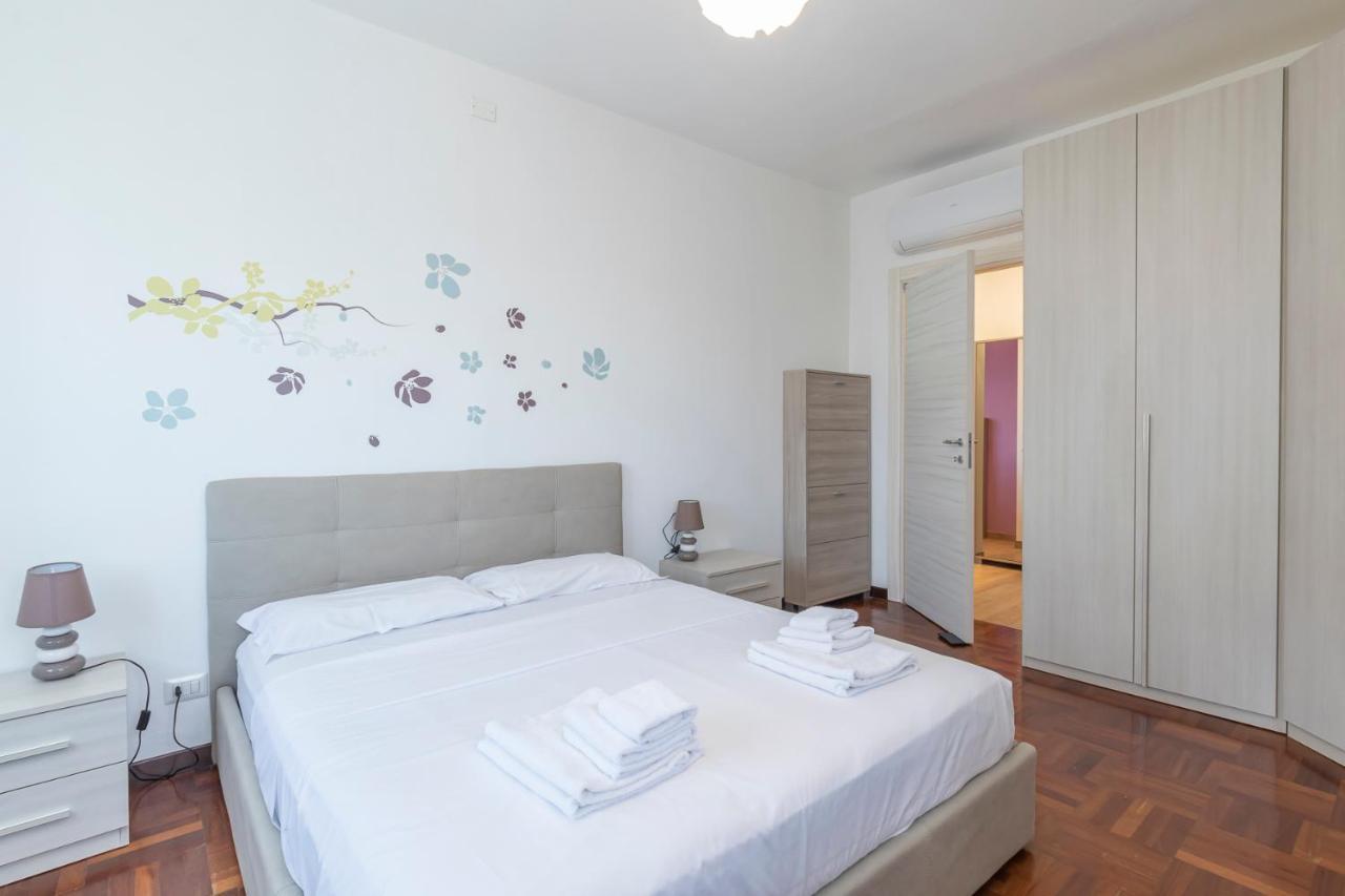 Big Flat In Portello Fiera-City Life Alcuino 7 Apartman Milánó Kültér fotó